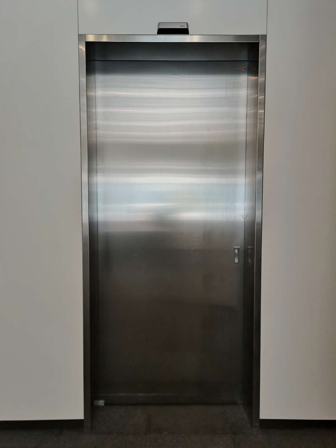 鋼質(zhì)電動移門